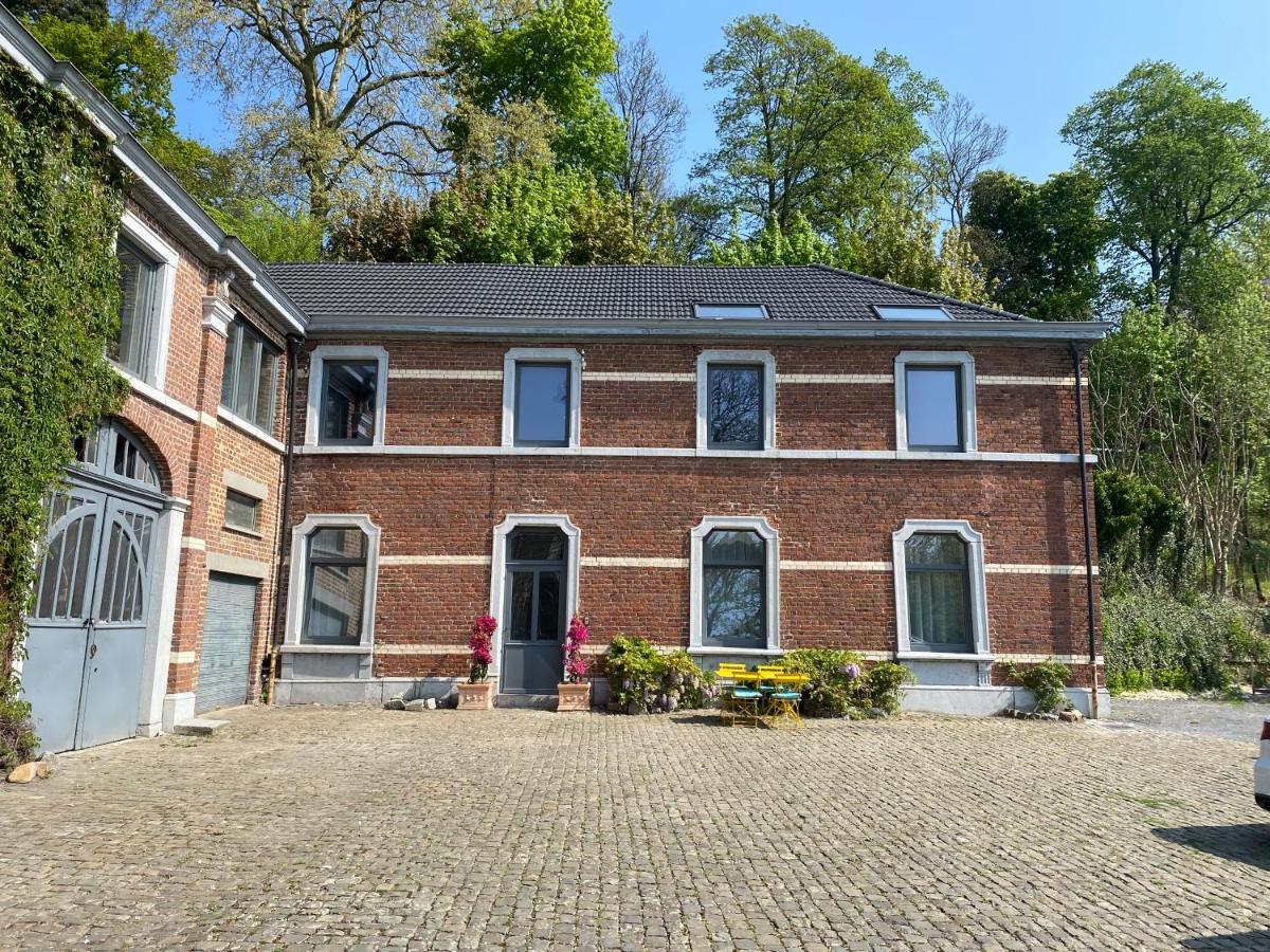 Les Appartements Du Parc Herman Ans Exteriör bild