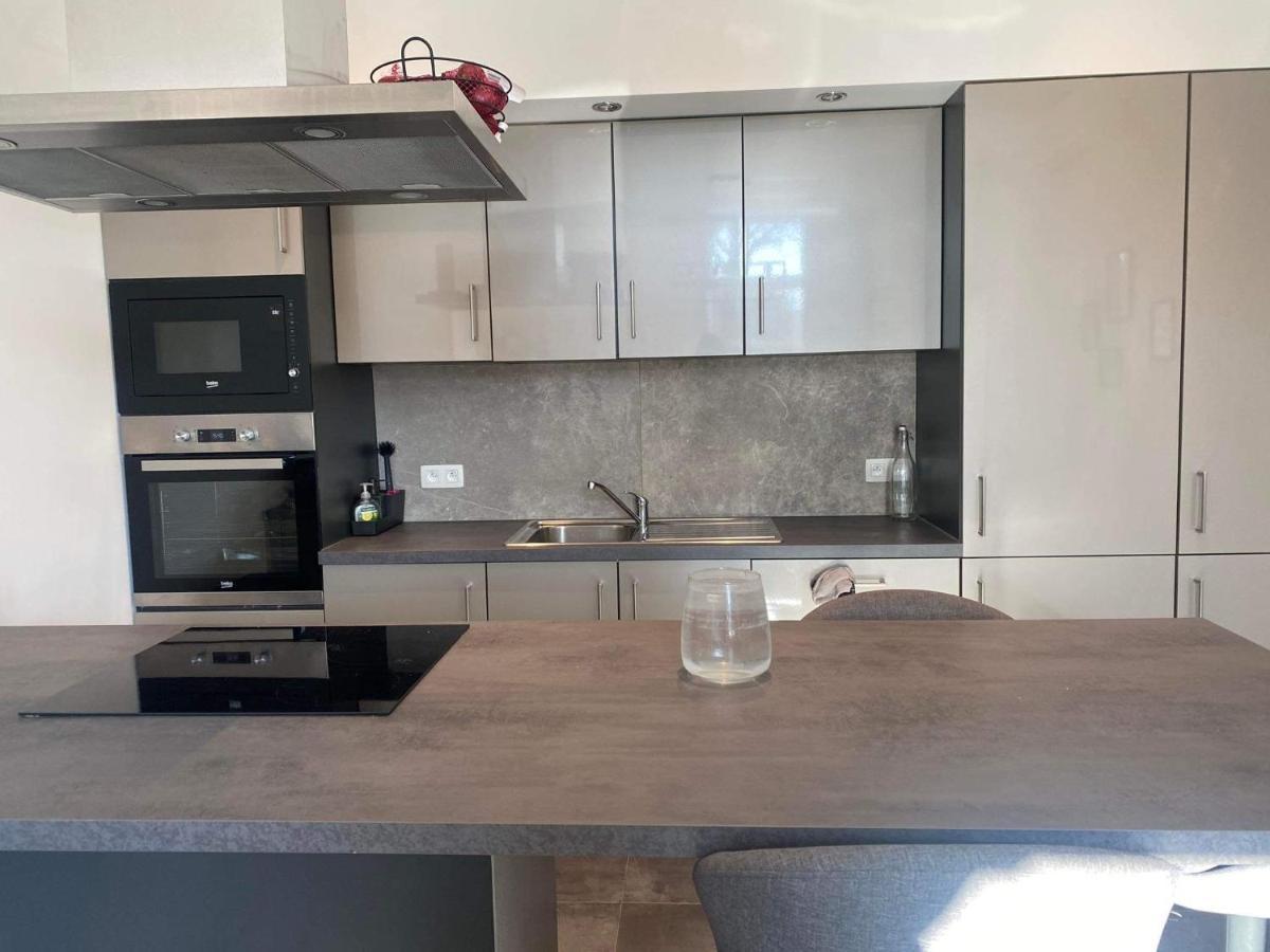 Les Appartements Du Parc Herman Ans Exteriör bild